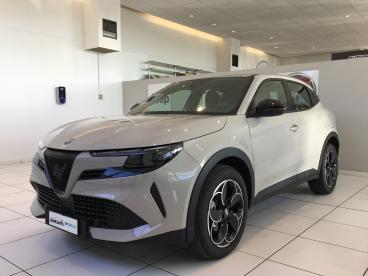 SPOTICAR Alfa Romeo Junior Elettrica Bev 156cv/115kw Elettrica My25 Usata - Suv Elettrica Beige - Zimella - 502462789_3