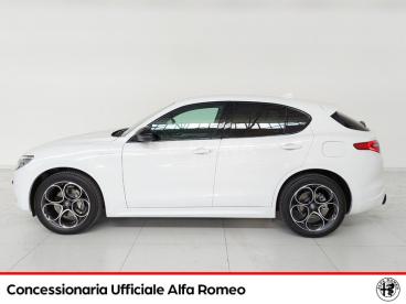 ALFA ROMEO CERTIFIED Alfa Romeo Stelvio 2.2 Turbo 210cv Veloce Q4 At8 Usata - Suv Diesel Bianco - Belluno - 2187472_2