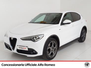 ALFA ROMEO CERTIFIED Alfa Romeo Stelvio 2.2 T Sprint Rwd 190cv Auto Usata - Suv Diesel Bianco - Belluno - 2187478_1