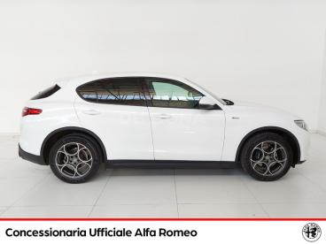 ALFA ROMEO CERTIFIED Alfa Romeo Stelvio 2.2 T Sprint Rwd 190cv Auto Usata - Suv Diesel Bianco - Belluno - 2187478_5