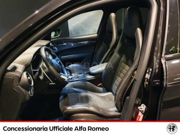 ALFA ROMEO CERTIFIED Alfa Romeo Stelvio 2.9 V6 Quadrifoglio Q4 510cv Auto Usata - Suv Benzina Nero - Belluno - 2187479_5