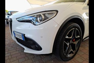 ALFA ROMEO CERTIFIED Alfa Romeo Stelvio Mid 2.2 Jtdm 210hp Atx  Awd Scr Usata - Suv Diesel Bianco - Bari - 2194172_3