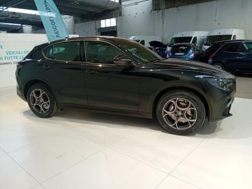 ALFA ROMEO CERTIFIED Alfa Romeo Stelvio 2.2 210cv At8 Q4 Sprint-km0- Usata - Suv Diesel Nero - Bologna - 2230530_4