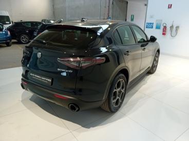 ALFA ROMEO CERTIFIED Alfa Romeo Stelvio 2.2 210cv At8 Q4 Sprint-km0- Usata - Suv Diesel Nero - Bologna - 2230530_5