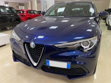 ALFA ROMEO CERTIFIED Alfa Romeo Stelvio 2.2 Turbodiesel 190 Cv At8 Rwd Executive Usata - Suv Diesel Blu - Foggia - 2254649_2