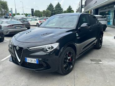 ALFA ROMEO CERTIFIED Alfa Romeo Stelvio 2017 2.9 Bi-t V6 Quadrifoglio Q4 510cv Auto My19 Usata - Suv Benzina Nero - Parma - 2270233_1