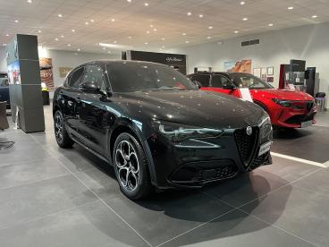 ALFA ROMEO CERTIFIED Alfa Romeo Stelvio 2.2 Turbodiesel 160 Cv At8 Rwd Veloce Usata - Suv Diesel Nero - Vigevano - 2270460_2
