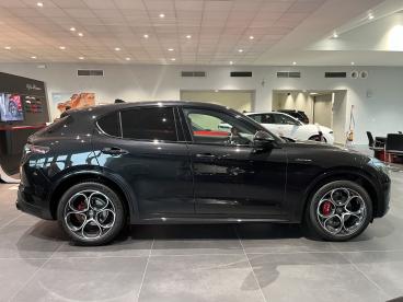 ALFA ROMEO CERTIFIED Alfa Romeo Stelvio 2.2 Turbodiesel 160 Cv At8 Rwd Veloce Usata - Suv Diesel Nero - Vigevano - 2270460_3