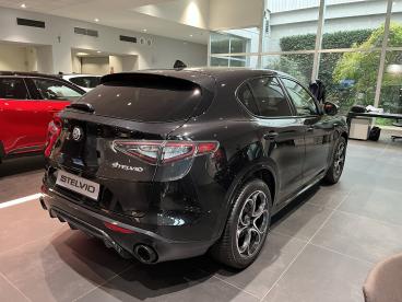 ALFA ROMEO CERTIFIED Alfa Romeo Stelvio 2.2 Turbodiesel 160 Cv At8 Rwd Veloce Usata - Suv Diesel Nero - Vigevano - 2270460_4