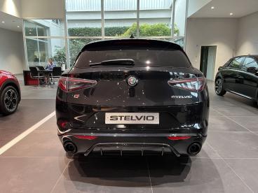 ALFA ROMEO CERTIFIED Alfa Romeo Stelvio 2.2 Turbodiesel 160 Cv At8 Rwd Veloce Usata - Suv Diesel Nero - Vigevano - 2270460_5
