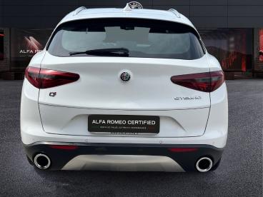 ALFA ROMEO CERTIFIED Alfa Romeo Stelvio 2017 2.2 T Executive Q4 190cv Auto My19 Usata - Suv Diesel Bianco - Teramo - 2270586_4