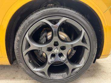 ALFA ROMEO CERTIFIED Alfa Romeo Stelvio 2020 2.2 T Veloce Q4 210cv Auto Usata - Suv Diesel Giallo - Biella - 2323078_4