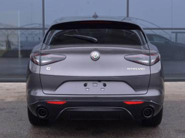 ALFA ROMEO CERTIFIED Alfa Romeo Stelvio 2023 2.2 T Veloce Q4 210cv Auto Usata - Suv Diesel Grigio - Desenzano Del Garda - 2324916_4