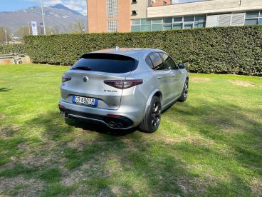 ALFA ROMEO CERTIFIED Alfa Romeo Stelvio 2.9 V6 Quadrifoglio Q4 510cv Aut Usata - Suv Benzina Grigio - Fisciano - 2326501_3