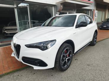 ALFA ROMEO CERTIFIED Alfa Romeo Stelvio 2.2 Turbodiesel 210 Cv At8 Q4 Veloce Km Zero Usata - Suv Diesel Bianco - Arezzo - 2328868_1