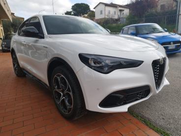 ALFA ROMEO CERTIFIED Alfa Romeo Stelvio 2.2 Turbodiesel 210 Cv At8 Q4 Veloce Km Zero Usata - Suv Diesel Bianco - Arezzo - 2328868_3