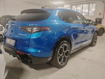 ALFA ROMEO CERTIFIED Alfa Romeo Stelvio 2.2 Turbodiesel 210 Cv At8 Q4 Veloce Usata - Suv Diesel Azzurro - Grugliasco - 2341205_5