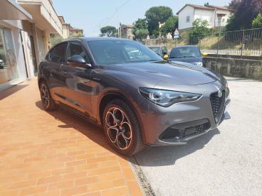 ALFA ROMEO CERTIFIED Alfa Romeo Stelvio 2.2 Turbodiesel 210 Cv At8 Q4 Veloce Usata - Suv Diesel Grigio - Arezzo - 2349043_1
