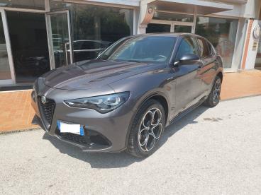 ALFA ROMEO CERTIFIED Alfa Romeo Stelvio 2.2 Turbodiesel 210 Cv At8 Q4 Veloce Usata - Suv Diesel Grigio - Arezzo - 2349043_3