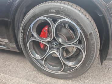 ALFA ROMEO CERTIFIED Alfa Romeo Stelvio 2.2 Turbodiesel 210 Cv At8 Q4 Veloce Usata - Suv Diesel Nero - Grugliasco - 2350320_3