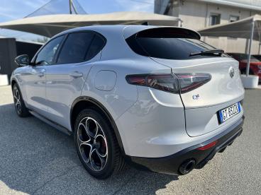 ALFA ROMEO CERTIFIED Alfa Romeo Stelvio 2.2 Turbodiesel 210 Cv At8 Q4 Veloce Usata - Suv Diesel Azzurro - Grugliasco - 2360046_5