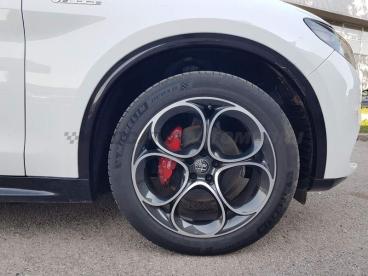 ALFA ROMEO CERTIFIED Alfa Romeo Stelvio 2.2 T Veloce Q4 210cv Auto Usata - Suv Diesel Bianco - Padova - 2362151_5