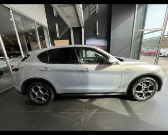 ALFA ROMEO CERTIFIED Alfa Romeo Stelvio 2020 2.2 T Sprint Q4 190cv Auto Usata - Suv Diesel Bianco - Salerno - 2366053_4