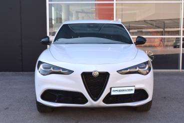 ALFA ROMEO CERTIFIED Alfa Romeo Stelvio 2023 2.2 T Veloce Q4 210cv Auto Usata - Suv Diesel Bianco - Desenzano Del Garda - 2370509_2