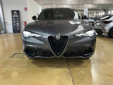ALFA ROMEO CERTIFIED Alfa Romeo Stelvio 2.2 T Veloce Q4 210cv Auto Usata - Suv Diesel Grigio - Parma - 2371269_2
