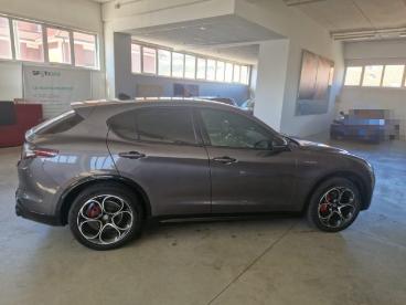 ALFA ROMEO CERTIFIED Alfa Romeo Stelvio 2.2 Turbodiesel 210 Cv At8 Q4 Veloce Usata - Suv Diesel Grigio - Orvieto - 2374518_4