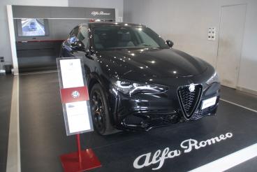 ALFA ROMEO CERTIFIED Alfa Romeo Stelvio 2.2 Turbodiesel 210 Cv At8 Q4 Intensa Usata - Suv Diesel Nero - Misterbianco - 2381592_3