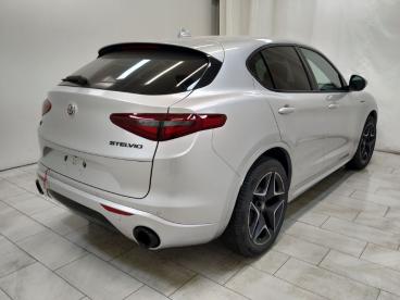 ALFA ROMEO CERTIFIED Alfa Romeo Stelvio 2.2 T Veloce Q4 210cv Auto Usata - Suv Diesel Argento - Cuneo - 2388103_4