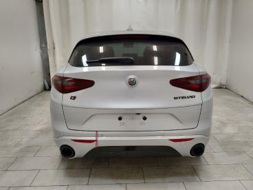 ALFA ROMEO CERTIFIED Alfa Romeo Stelvio 2.2 T Veloce Q4 210cv Auto Usata - Suv Diesel Argento - Cuneo - 2388103_5