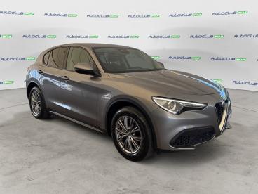 ALFA ROMEO CERTIFIED Alfa Romeo Stelvio 2020 2.2 T Business Q4 190cv Auto Usata - Suv Diesel Grigio - Bari - 2388859_3