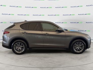 ALFA ROMEO CERTIFIED Alfa Romeo Stelvio 2020 2.2 T Business Q4 190cv Auto Usata - Suv Diesel Grigio - Bari - 2388859_4