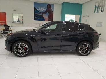 ALFA ROMEO CERTIFIED Alfa Romeo Stelvio 2.2 Td 210 Cv Veloce At8 Q4 Usata - Suv Diesel Nero - Napoli - 2389000_4