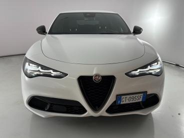 ALFA ROMEO CERTIFIED Alfa Romeo Stelvio 2023 2.2 T Veloce Q4 210cv Auto Usata - Suv Diesel Bianco - Parma - 2389113_2