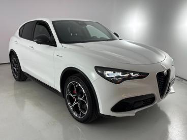 ALFA ROMEO CERTIFIED Alfa Romeo Stelvio 2023 2.2 T Veloce Q4 210cv Auto Usata - Suv Diesel Bianco - Parma - 2389113_3