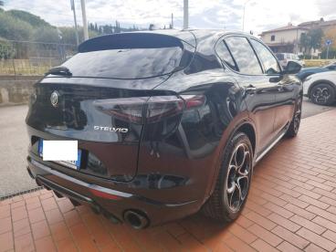 ALFA ROMEO CERTIFIED Alfa Romeo Stelvio 2.2 Turbodiesel 210 Cv At8 Q4 Veloce Usata - Suv Diesel Nero - Arezzo - 2390599_5