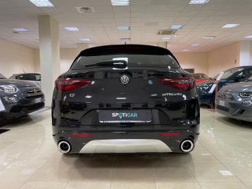 ALFA ROMEO CERTIFIED Alfa Romeo Stelvio 2.2 Turbodiesel 210 Cv At8 Q4 Ti Usata - Suv Diesel Nero - Foggia - 2393399_5