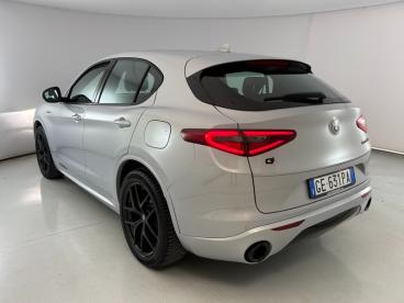 ALFA ROMEO CERTIFIED Alfa Romeo Stelvio 2020 2.2 T Veloce Q4 210cv Auto Usata - Suv Diesel Bianco - Parma - 2393722_4