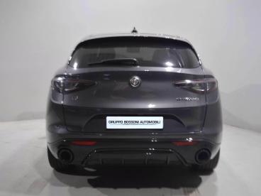 ALFA ROMEO CERTIFIED Alfa Romeo Stelvio 2023 2.2 T Veloce Q4 210cv Auto Usata - Suv Diesel Grigio - Desenzano Del Garda - 2397006_4