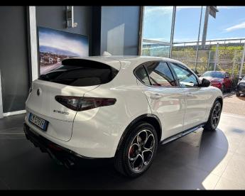 ALFA ROMEO CERTIFIED Alfa Romeo Stelvio 2023 2.2 T Veloce Q4 210cv Auto Usata - Suv Diesel Bianco - Salerno - 2398026_2