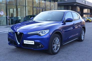 ALFA ROMEO CERTIFIED Alfa Romeo Stelvio 2022 2.2 T Super Business Q4 190cv Auto Usata - Suv Diesel Blu - Desenzano Del Garda - 2400638_1