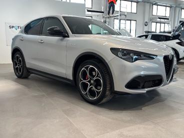 ALFA ROMEO CERTIFIED Alfa Romeo Stelvio 2.2 Turbodiesel 210 Cv At8 Q4 Veloce Usata - Suv Diesel Grigio - Bologna - 2402871_3