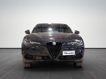 ALFA ROMEO CERTIFIED Alfa Romeo Stelvio 2.2 T Sprint Q4 210cv Auto Usata - Suv Diesel Nero - Pistoia - 2403541_2