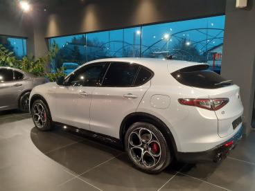 ALFA ROMEO CERTIFIED Alfa Romeo Stelvio Veloce 2.2 T 210cv Q4 Usata - Suv Diesel Grigio - Vigevano - 2405327_4