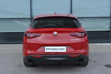 ALFA ROMEO CERTIFIED Alfa Romeo Stelvio 2022 2.2 T Sprint Rwd 160cv Auto Usata - Suv Diesel Rosso - Desenzano Del Garda - 2405909_4