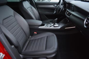 ALFA ROMEO CERTIFIED Alfa Romeo Stelvio 2022 2.2 T Sprint Rwd 160cv Auto Usata - Suv Diesel Rosso - Desenzano Del Garda - 2405909_5