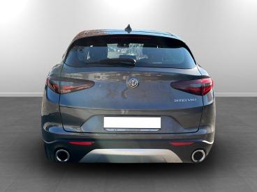 ALFA ROMEO CERTIFIED Alfa Romeo Stelvio 2017 2.2 T Executive Rwd 190cv Auto My19 Usata - Suv Diesel Grigio - Borgaro Torinese - 2407879_4
